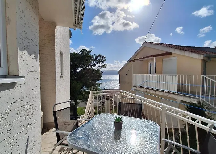 Apartament Din2 Ljubic Mimice